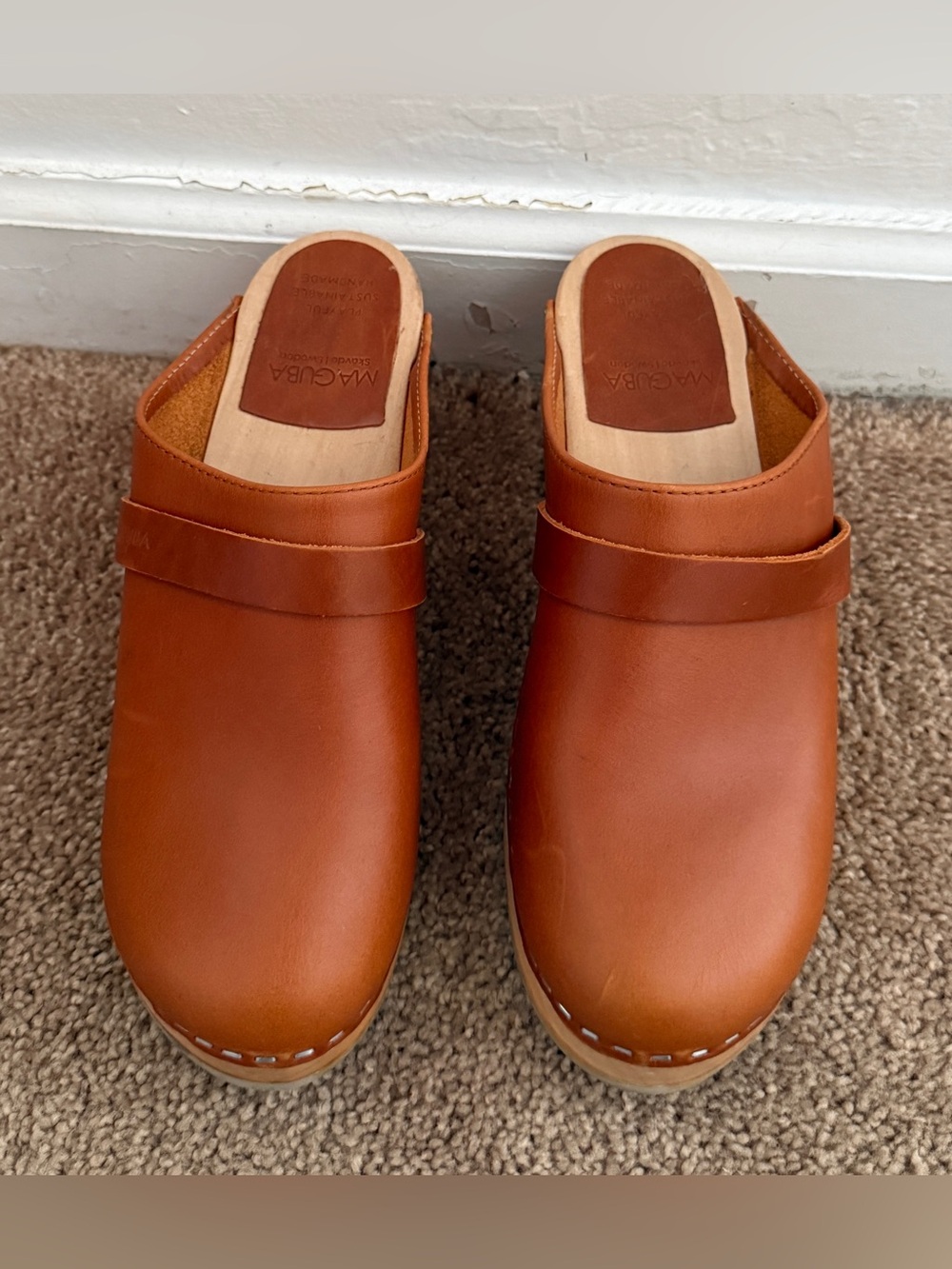 Maguba Leather Clogs in Chestnut Brown